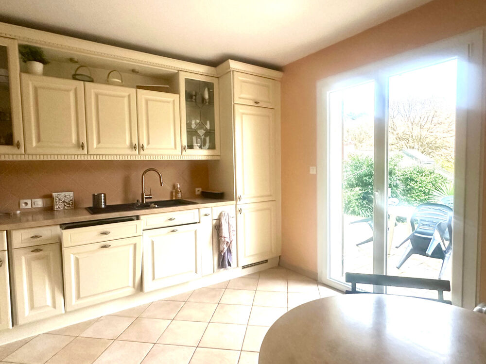 Vente Maison Maison à vendre SAUMUR (49) 4 chambres- Vie de plain-pied - 1500m² de terrain - 162m² habitable Saumur