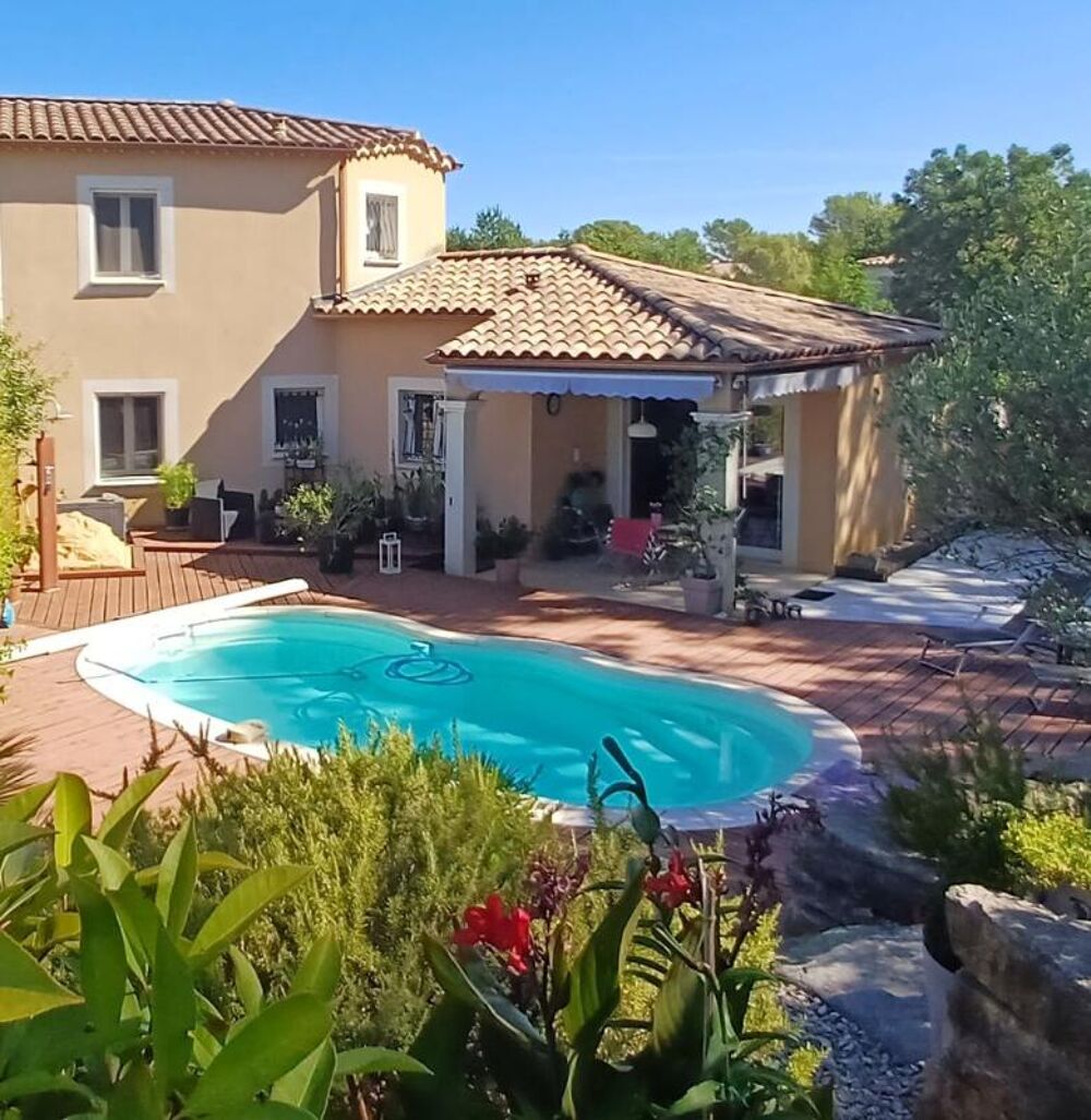 Vente Villa Villa avec piscine, dans un cadre résidentiel prisé Massillargues attuech