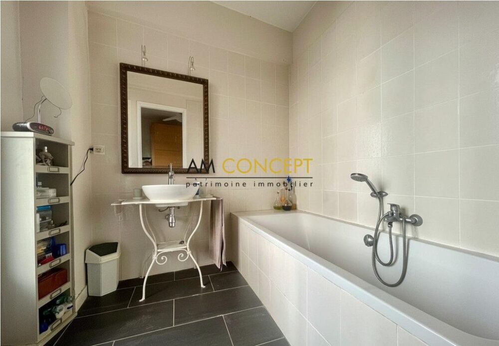 Vente Appartement NICE LIBERATION 2 Pièces Terrasse cave Nice