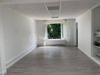  Immeuble à vendre 12 pièces 214 m²