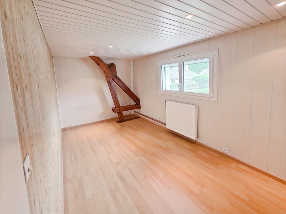 Vente Maison Maison d'architecte 7 pièces – 125 m² – Vue panoramique – Hauteurs de Lons-le-Saunier Lons le saunier