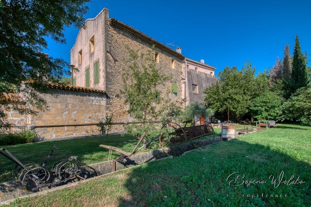 Vente Maison Bastide Ancien Moulin à SALON DE PROVENCE (13) 400 m² et plus de 4000m² de terrain Salon de provence
