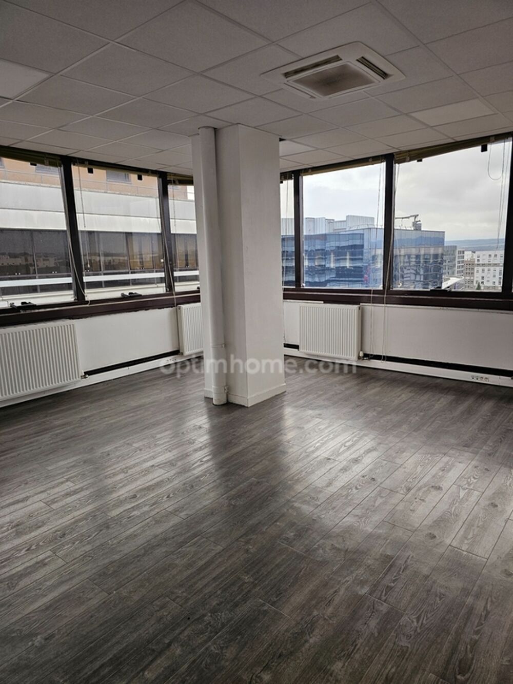   Bureau de 27 m2 à louer à Cergy Préfecture Cergy
