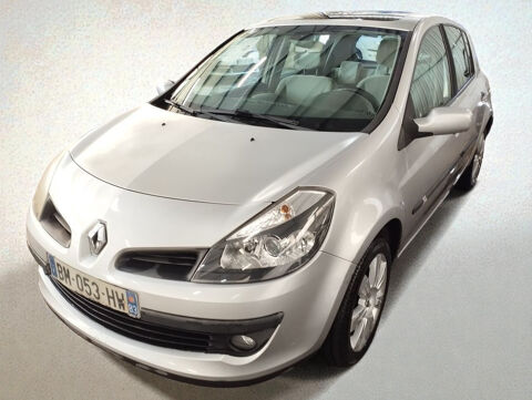 Renault Clio III 1.2 TCE 100 PRIVILEGE 5P 2007 occasion Saint-Jeannet 06640