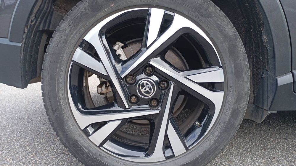 C-HR My23 1.8 VVT-i 122 Hybride 2WD CVT Design 2023 occasion 14400 Saint Vigor Le Grand