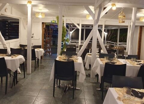   A VENDRE - FONDS DE COMMERCE RESTAURANT DE REFERENCE AU GOSIER 