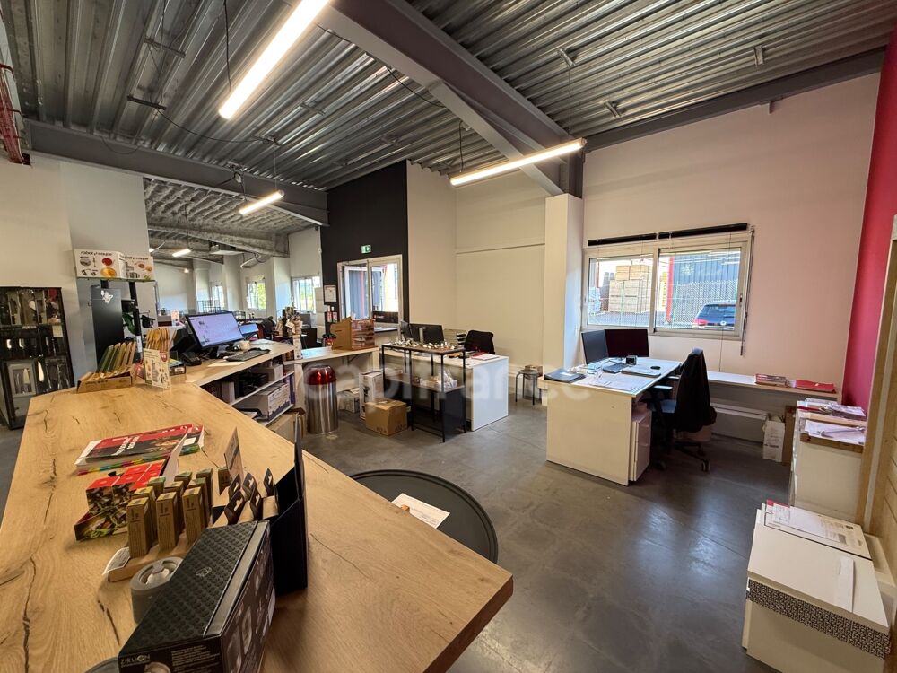   Murs professionnels avec logement - 696 m² - Sud Montélimar Montelimar