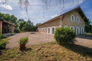  Propriété/château à vendre 8 pièces 430 m²