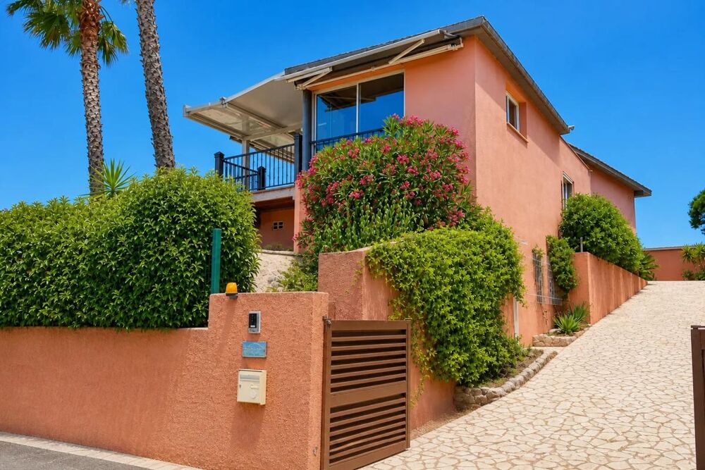 VILLA 4 FACES  PLAIN-PIED  170 M²  PISCINE