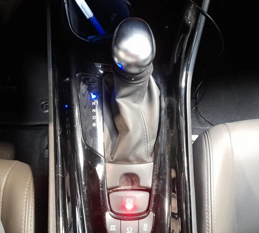 C-HR Hybride 1.8L Distinctive 2021 occasion 35520 La Chapelle Des Fougeretz
