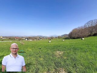  Terrain à vendre 14092 m²
