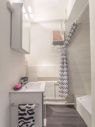  Appartement à louer 1 pièce 24 m²