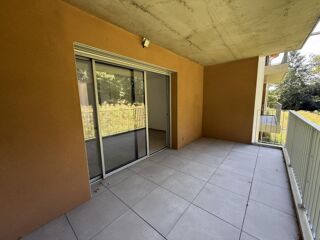  Appartement à louer 3 pièces 60 m²