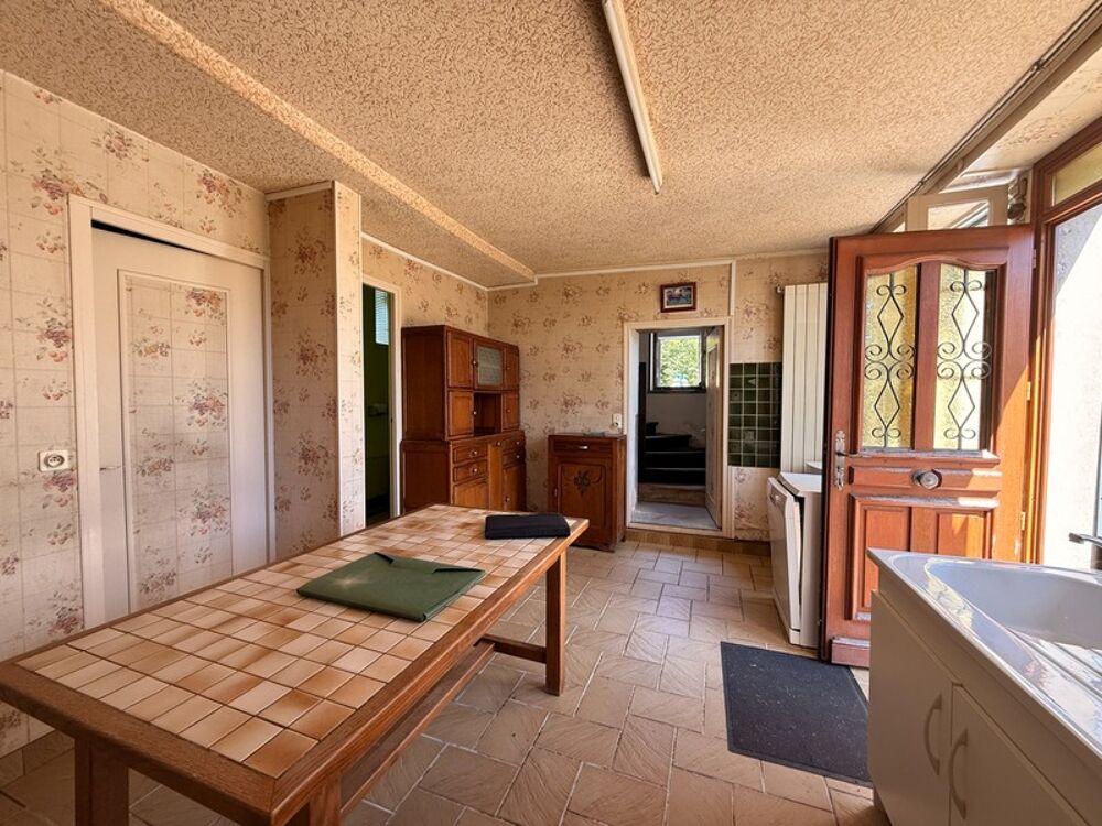 Vente Maison Maison en pierre de 126m², 4 chambres, avec grange 65 000 € Crozant