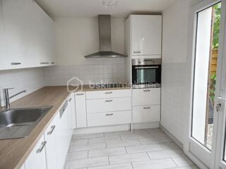  Maison à louer 5 pièces 109 m²