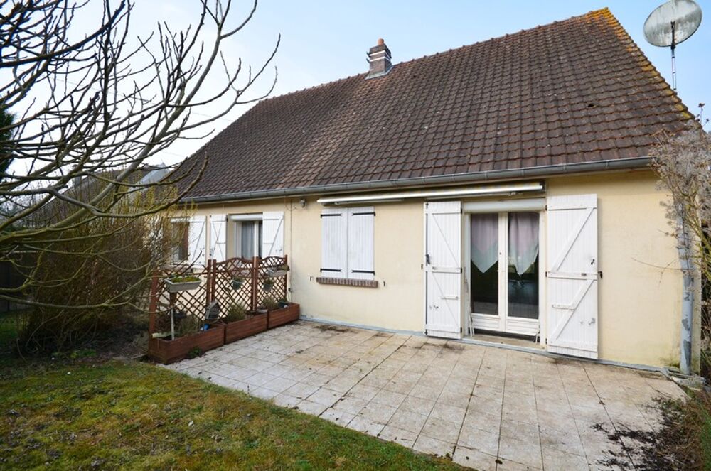 Essômes sur Marne, à vendre maison de 4 pièces sur sous-sol total avec un beau jardin