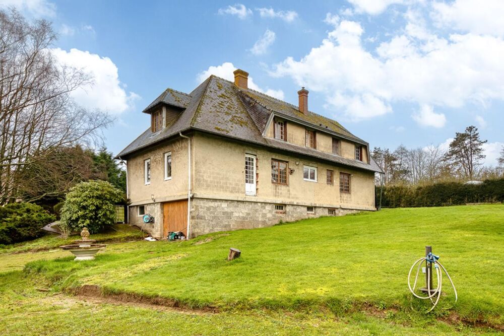Maison de maçon 10 pièces dont 8 chambres sur sous-sol complet, au calme