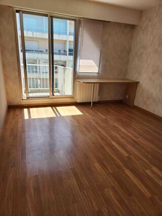  Appartement à louer 2 pièces 32 m²