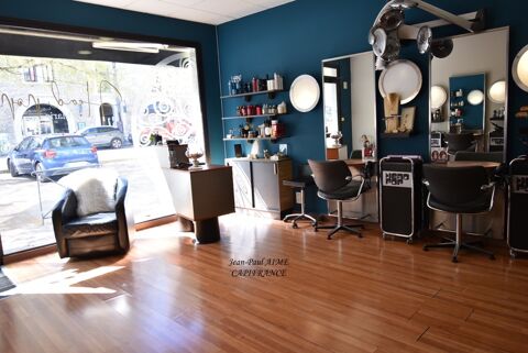   Dpt Gard (30),  vendre PONT SAINT ESPRIT Salon de coiffure Emplacement N1 