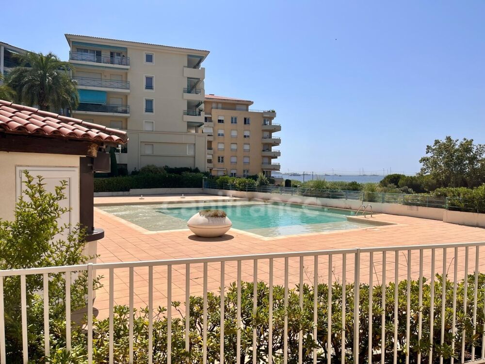 Vente Appartement Appartement à vendre 2 pièces JUAN LES PINS (06), dernier étage, vue mer, terrasse, cave, possibilité place de parking ! Juan les pins