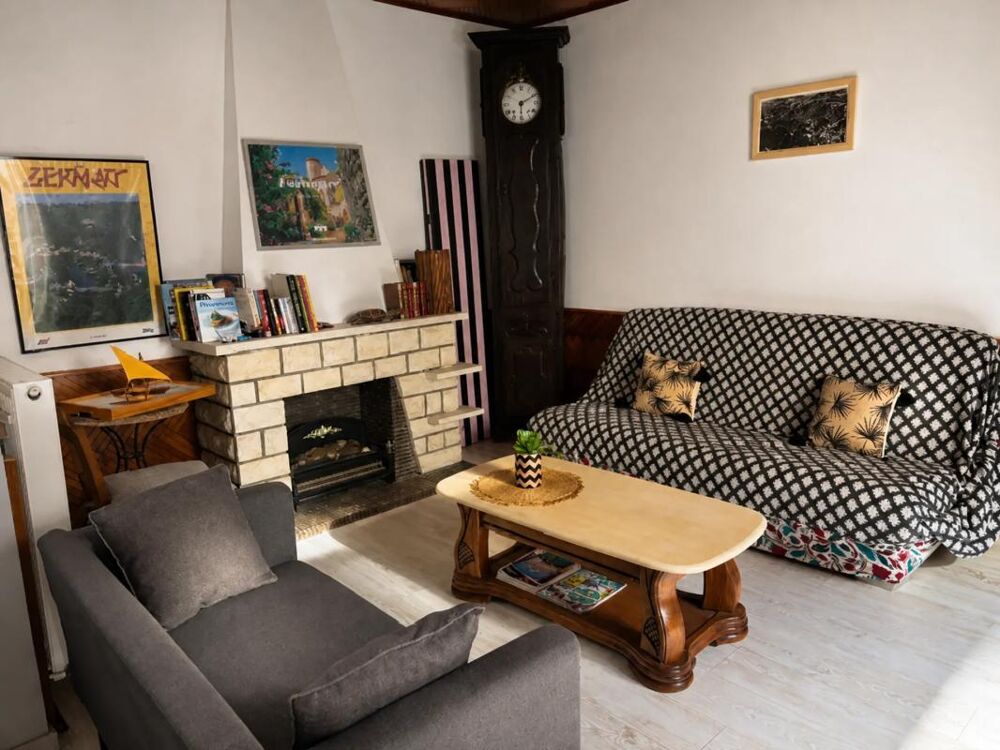 Vente Maison Maison de 5 pièces de 134 m² à Sainte-Gemme Sainte gemme