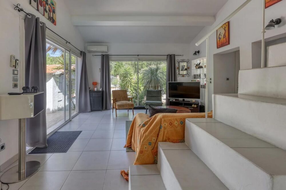 � vendre  Maison Saint-Cyr-sur-Mer (83270)