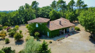  Propriété/château à vendre 8 pièces 233 m²
