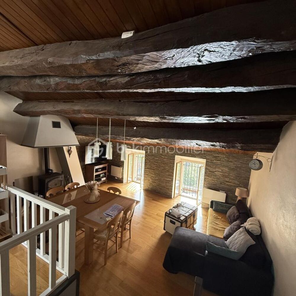 Maison de caractère avec terrasse + forêt