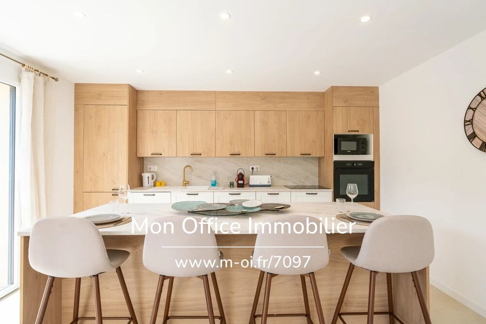 à vendre  Appartement Grimaud (83310)