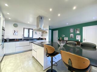  Maison � vendre 8 pi�ces 225 m�