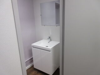   Rodez, local en rez-de-chaussée de 68 m² environ Rodez