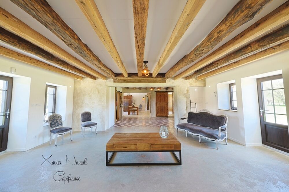 Maison à vendre 11 pièces proche de BOURG EN BRESSE (01)