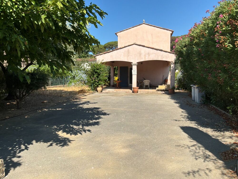 Maison de 100 m² avec jardin et belle terrasse couverte  Proche centre-ville