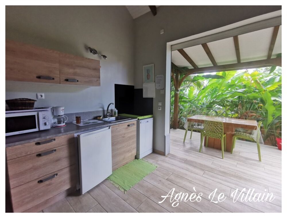 à vendre  Propriété/château Deshaies (97126)