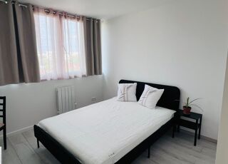  Appartement à louer 4 pièces 67 m²