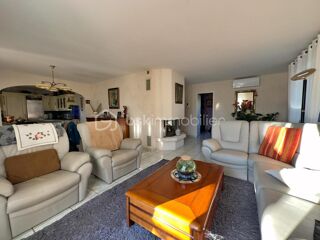  Villa à vendre 7 pièces 147 m²