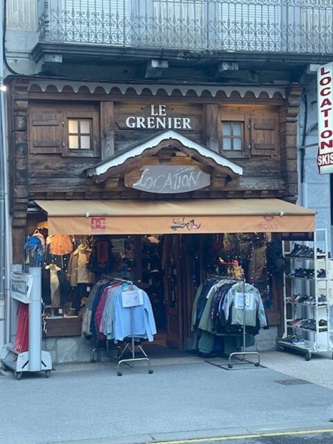 Fonds de commerce à vendre CAUTERETS (65) 87000 65110 Cauterets