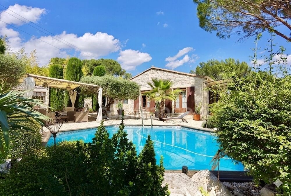 Maison à vendre Villa T6 de Plain-pied avec Piscine et grand terrain à 10mn d'Uzès