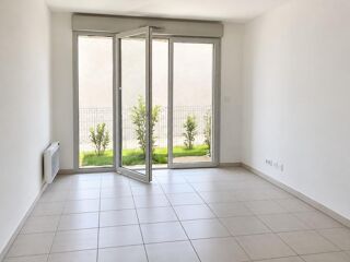 Location Appartement T2 avec jardin et parking à MEZE Meze