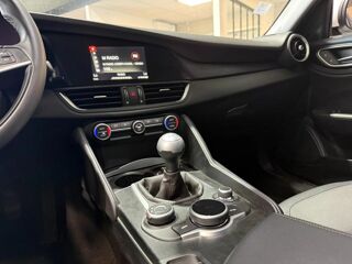 Giulia 2.2 150 ch Super 2018 occasion 85190 Venansault