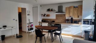  Appartement à louer 4 pièces 87 m²