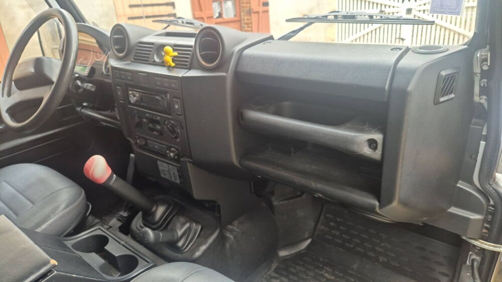 Defender Station Wagon 2.4 TDCi 122 Td4 2009 occasion 03200 Vichy