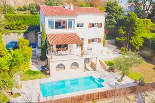  Maison  vendre 8 pices 175 m