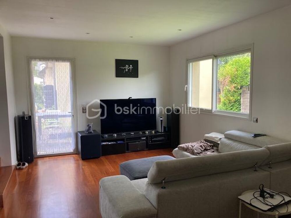 Vente Maison Pavillon plain-pied sur terrain à proximité , gare, commerces , écoles Noyal sur vilaine