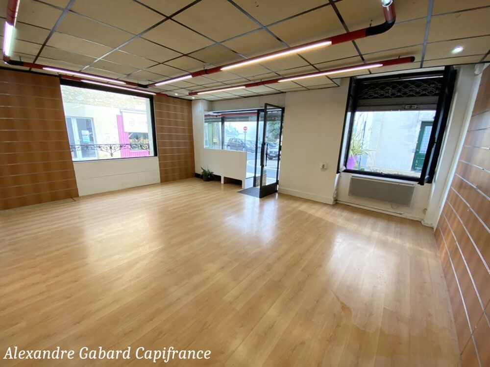Vente Immeuble LANGON CENTRE VILLE - Immeuble en pierres comprenant 2 appartements loués et 1 local commercial Langon
