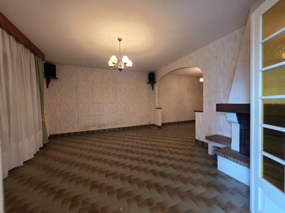 Vente Maison Truyes, 20 min de Tours – Maison 80 m² sur sous-sol total, 2 chambres, 785 m² de terrain Truyes