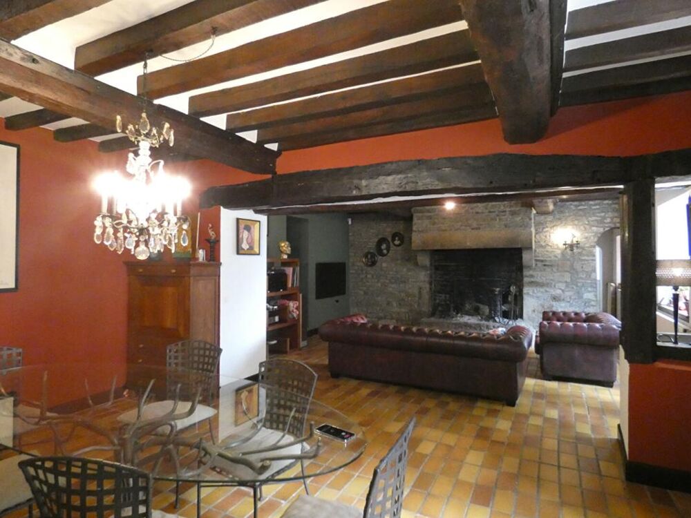 Vente Propriété/Château En Basse Normandie : Manoir de 331m2 de 8 pièces sur plus de 6 hectares ! Belle rénovation ! Villebaudon