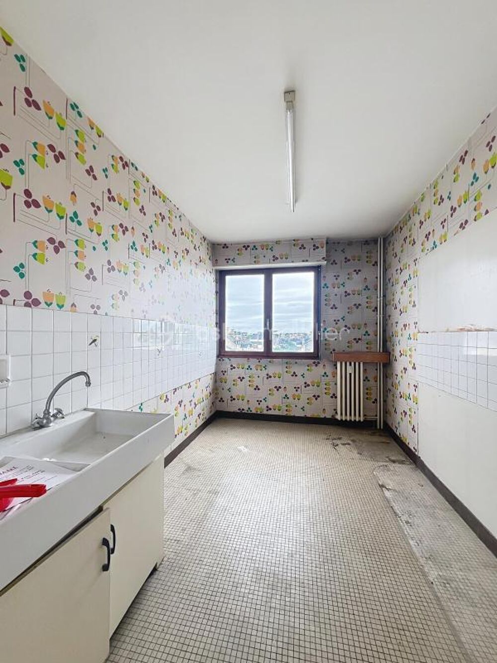 appartement T2 de 63 m² avec balcon, cave et parking  Châteauroux - quartier des Marins