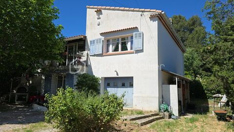   A vendre : Maison divise en Deux T3 avec piscine et garage   Roquefort-la-Bdoule Proprit/chteau - 6 pice(s) - 148 m