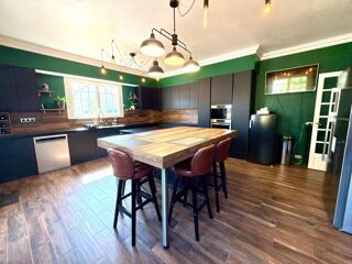  Propriété/château à vendre 15 + pièces 337 m²